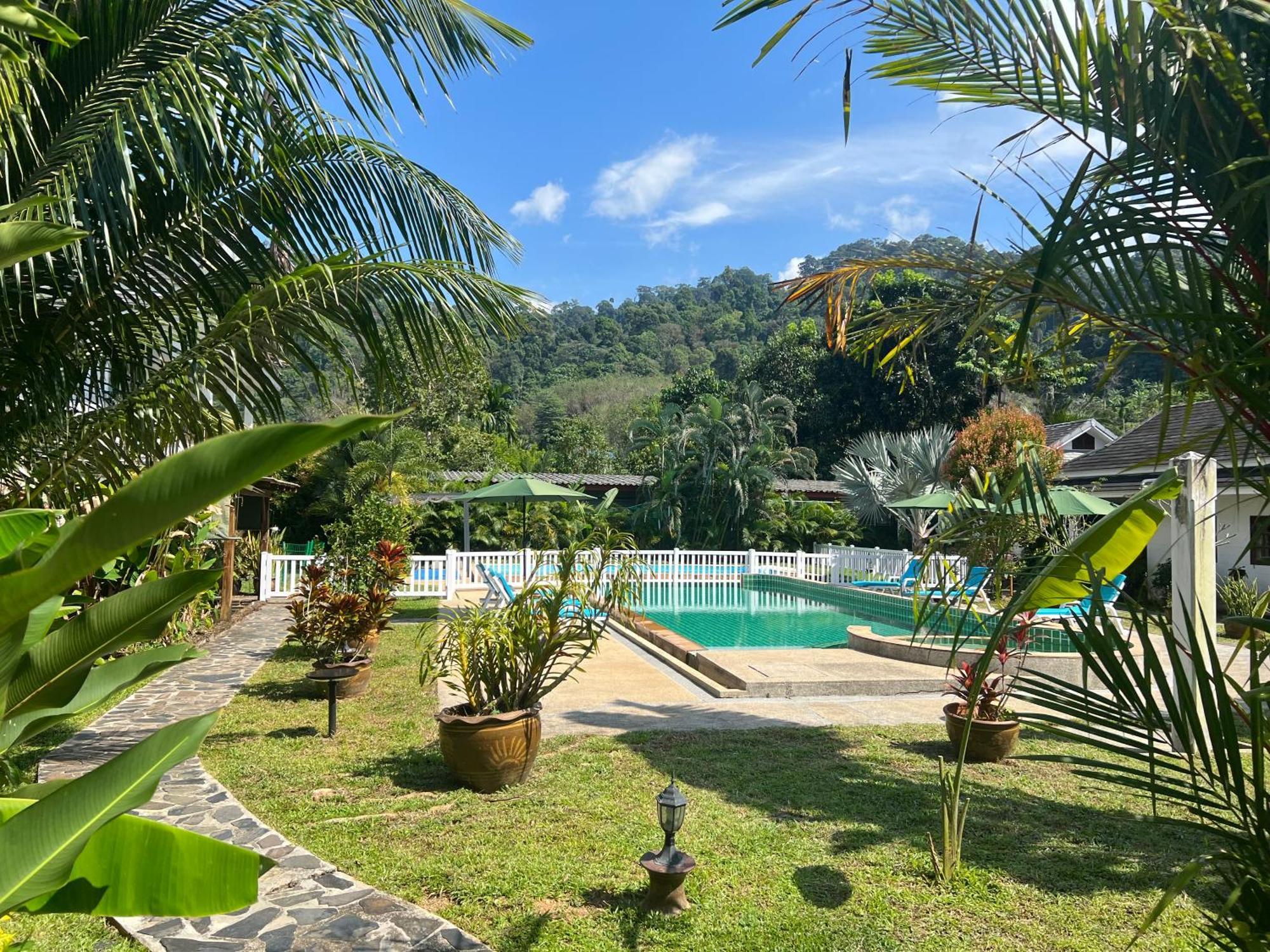 Villa Colina Khao Lak Rooms And Bungalows - Adults Only Экстерьер фото