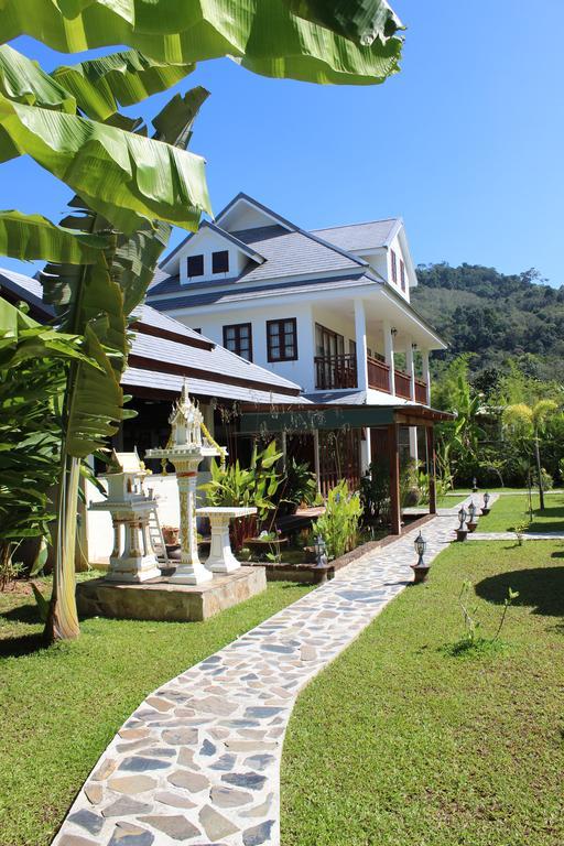 Villa Colina Khao Lak Rooms And Bungalows - Adults Only Экстерьер фото